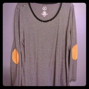Maurice’s long sleeved tee